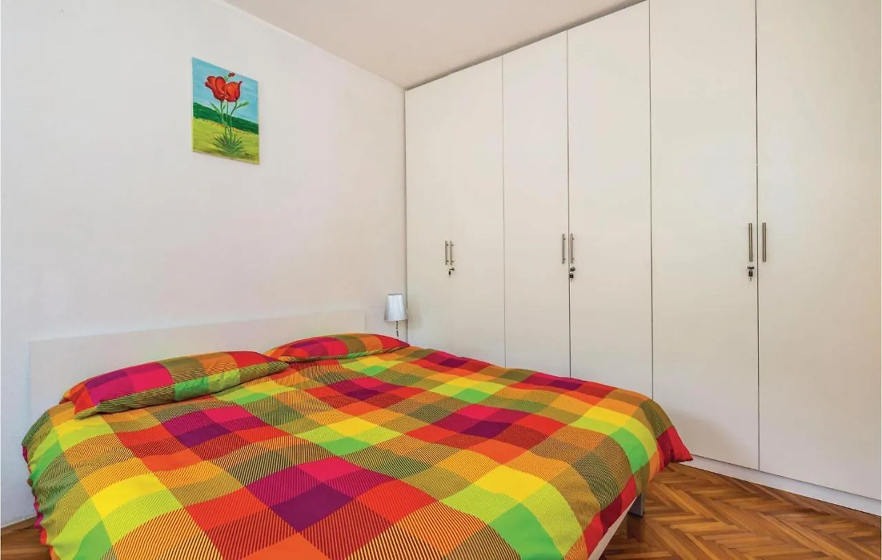2 Bedroom Stunning Apartment In Rukavac